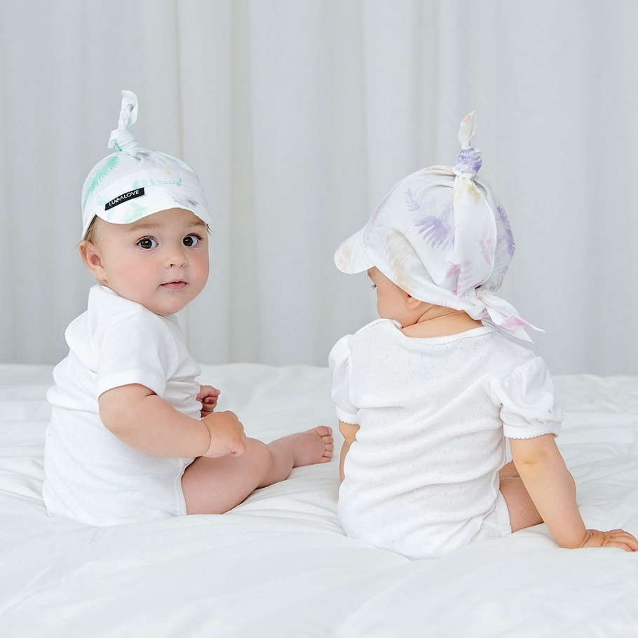 Lullalove Chustka z Daszkiem Rose Garden 0-6m