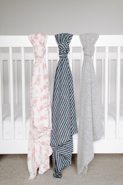 Aden & Anais Kocyk i Czapeczka Snuggle Knit Navy Stripe 0-3m