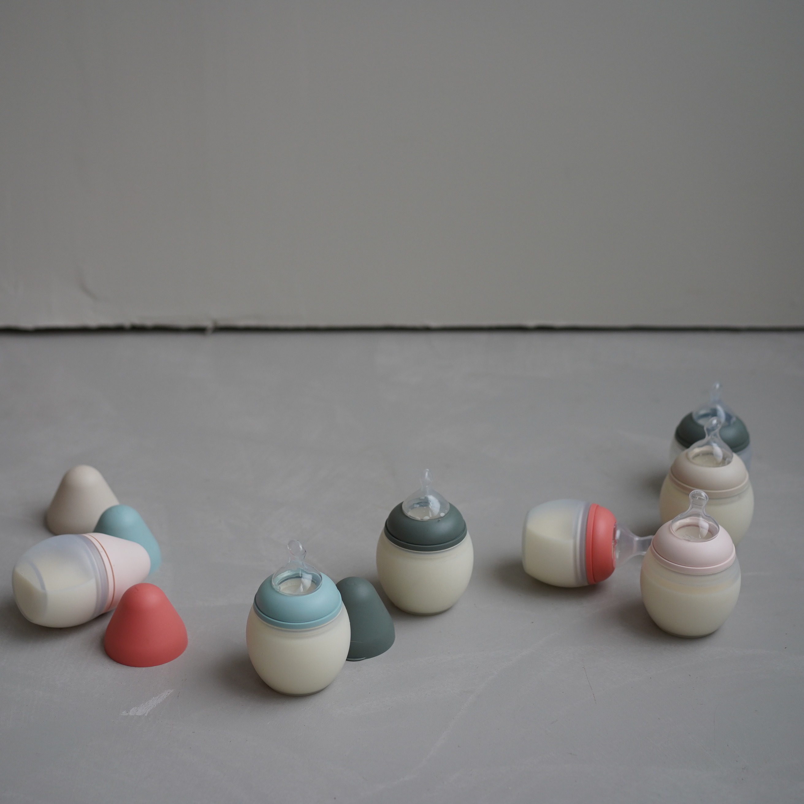 Elhee Miękka butelka antykolkowa 150ml Blue Gray