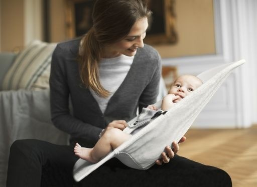 BabyBjorn, leżaczek BALANCE SOFT MESH - Srebrny / Biały