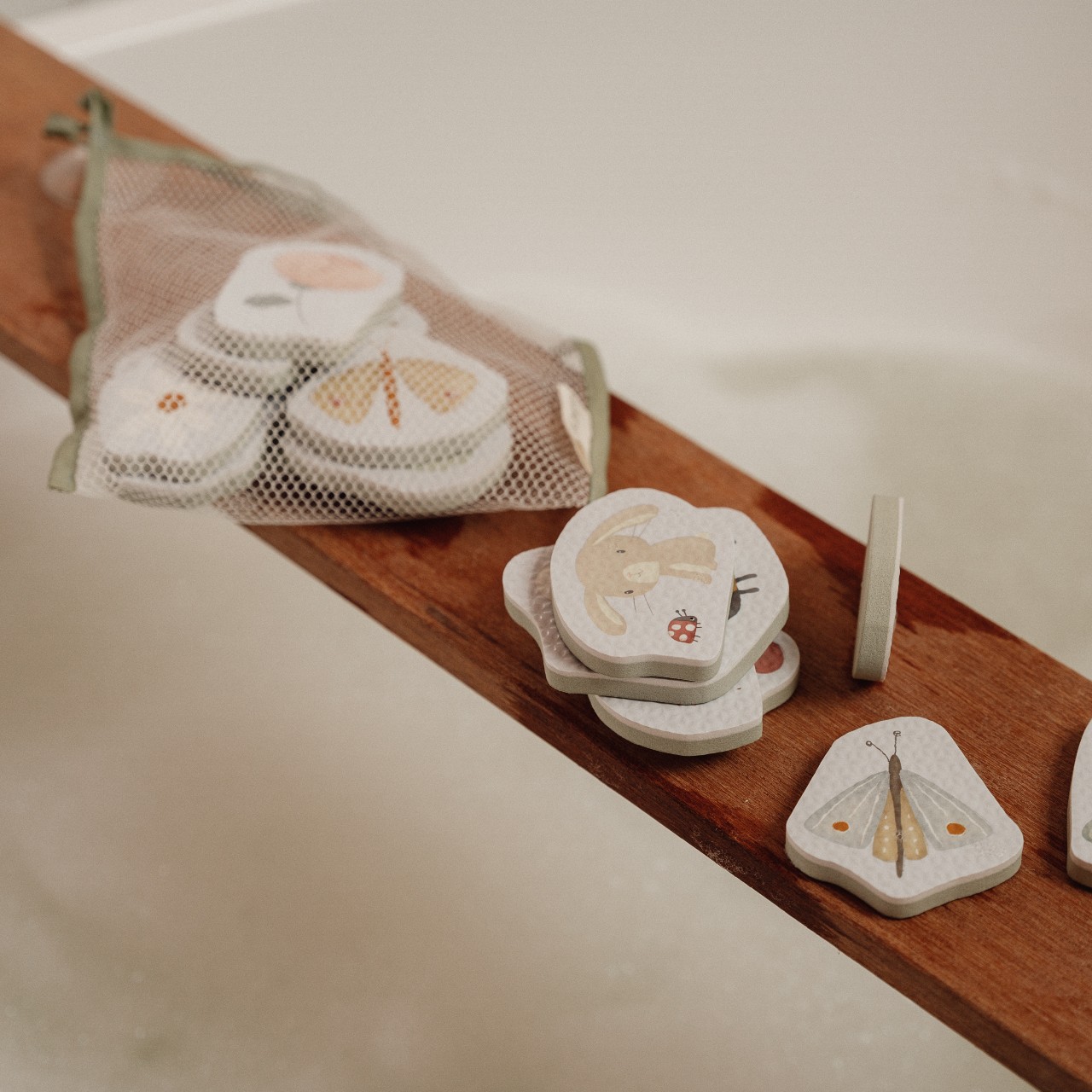 Little Dutch, Puzzle piankowe do kąpieli Flowers & Butterflies