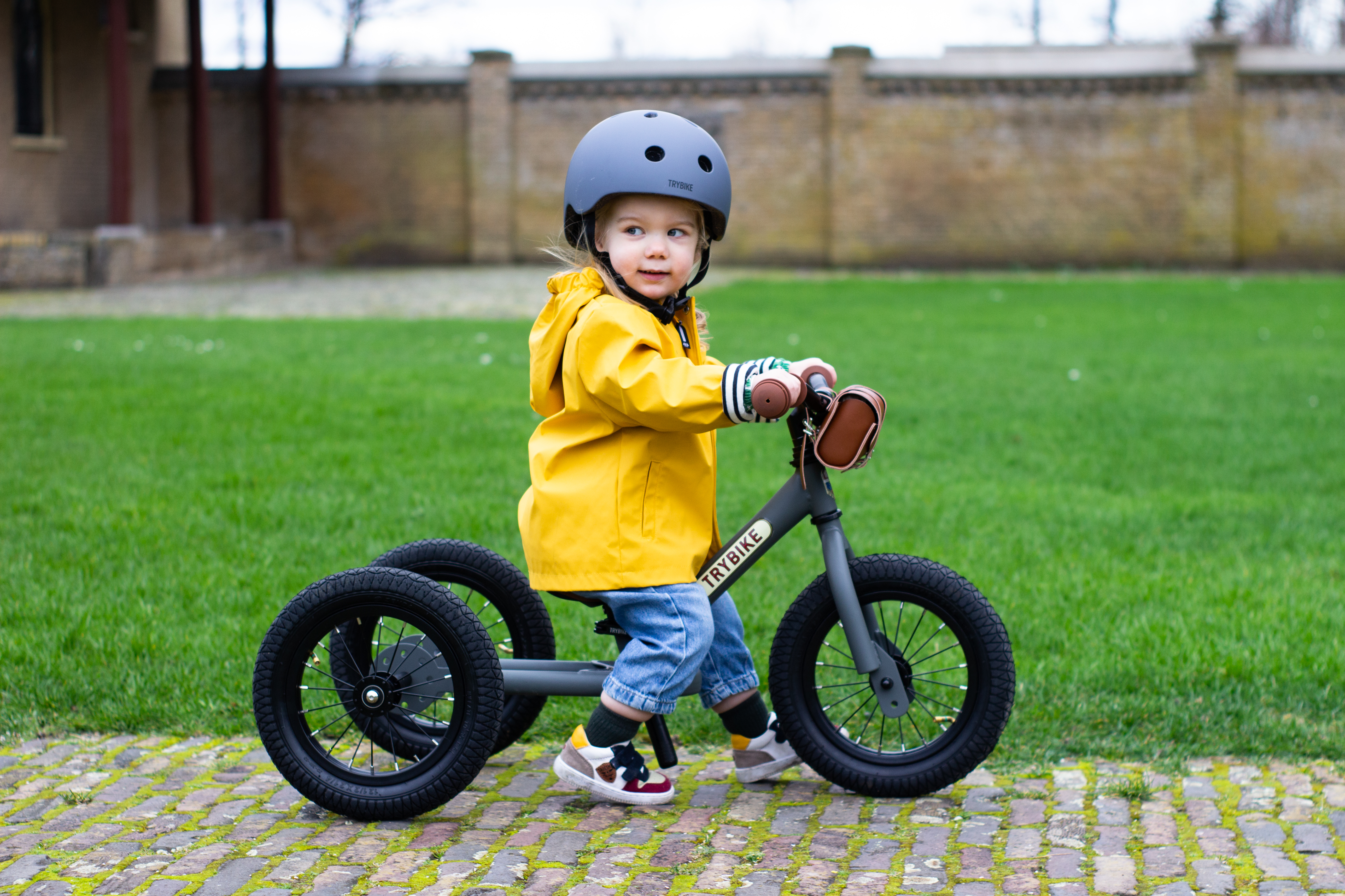 Trybike Pierwszy rowerek trójkołowy dziecięcy biegowy 2w1 szary matowy 