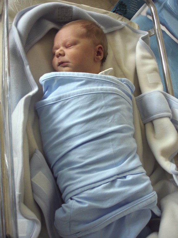 Red Castle Magiczny kocyk otulacz Miracle Blanket niebieski