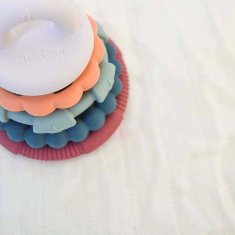 Jellystone Silikonowy gryzak Mała Wieża Earth