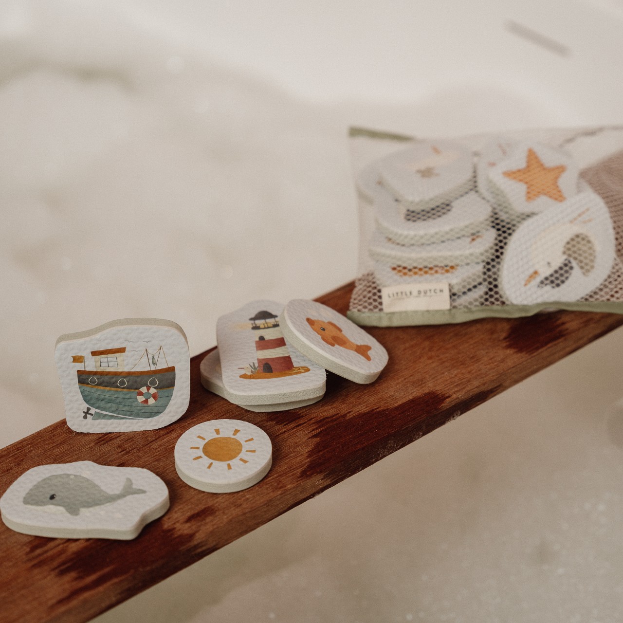 Little Dutch Puzzle Piankowe do Kąpieli Sailors Bay 16el 10m+