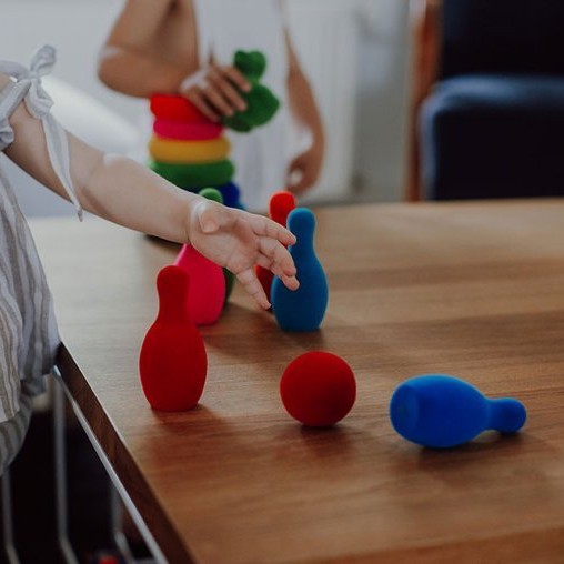 Rubbabu Zestaw Kręgle Sensoryczne 6 el. 1+