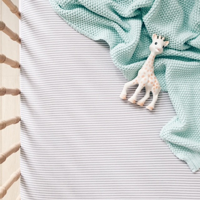 ColorStories Prześcieradło z gumką w paski 140x70 cm