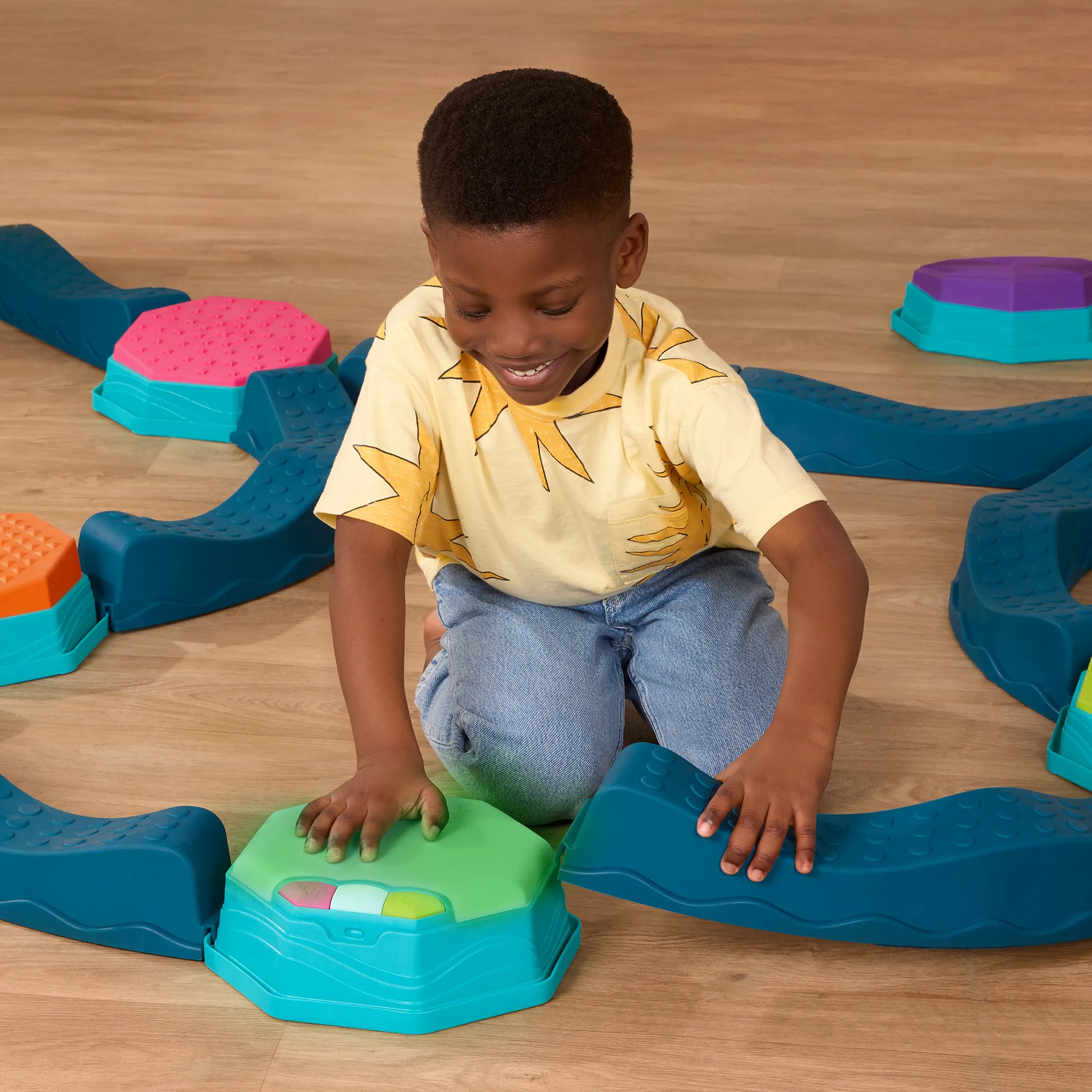 Balance & Groove Set – muzyczna ścieżka sensoryczna dla dzieci B.Toys