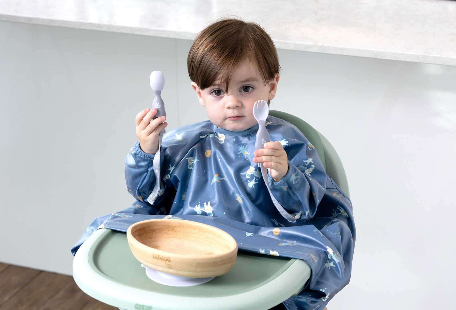 BIBaDO Wodoodporny śliniak z długim rękawem BLW 6m+