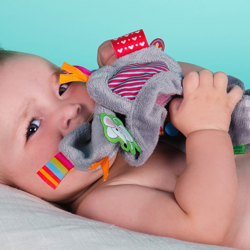 Przytulanka kocyk Label Label Słoń z metkami 0+