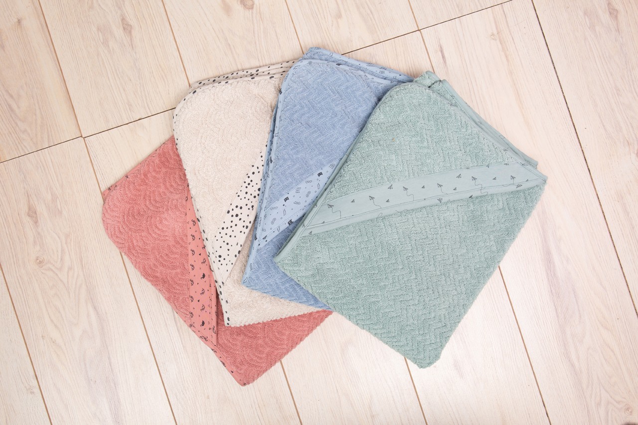 Ręcznik z kapturkiem Bebe-Jou Fabulous Dots 85x75cm