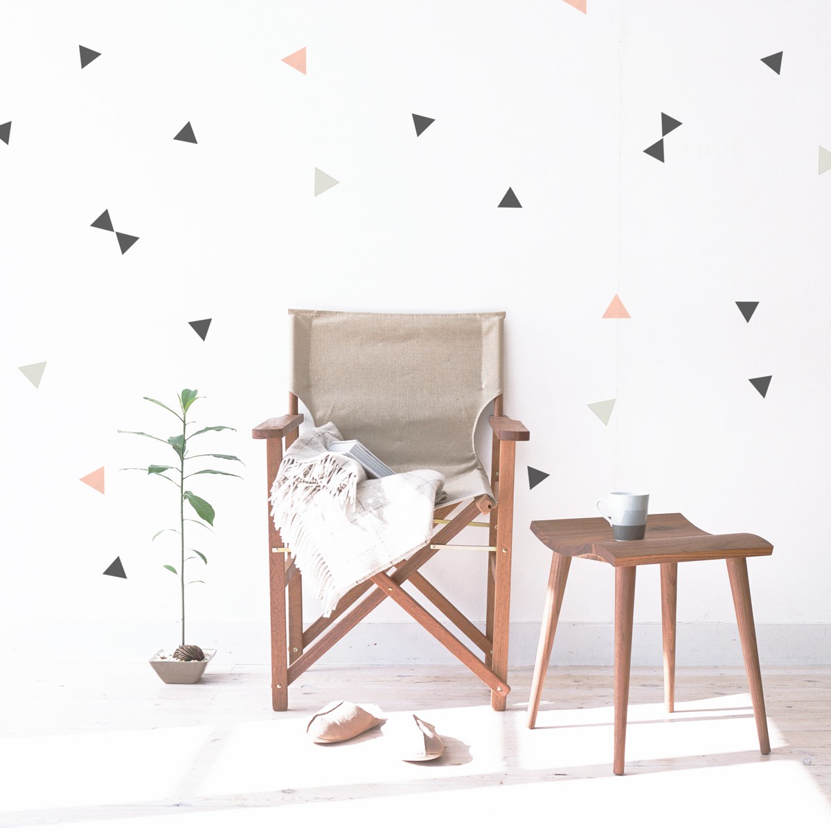 Dekornik Naklejki Ścienne Trójkąty Kosmos 150szt