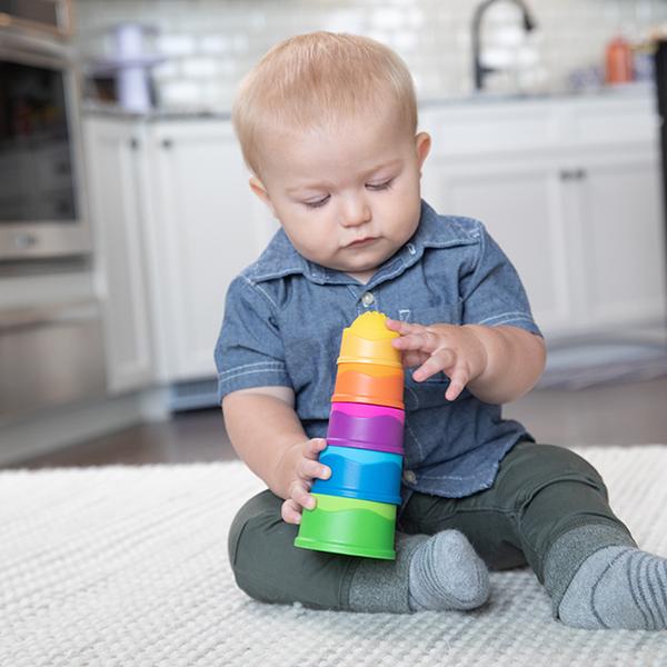 Fat Brain Toys Sensoryczna Wieża Bąbelki 6m+