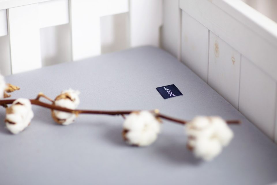 Poofi Prześcieradło bawełniane organic popiel 60x120 cm