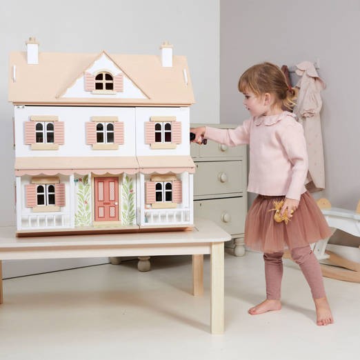 Tender Leaf Toys Domek dla lalek Stacja Strażacka 3+