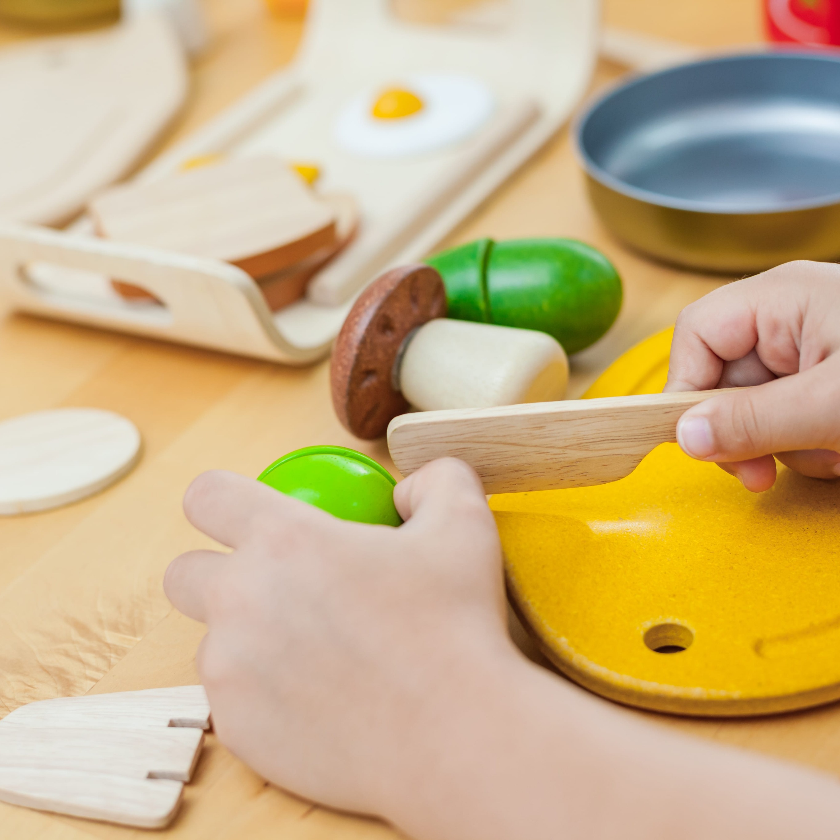 Plan Toys, Warzywa z deską do krojenia