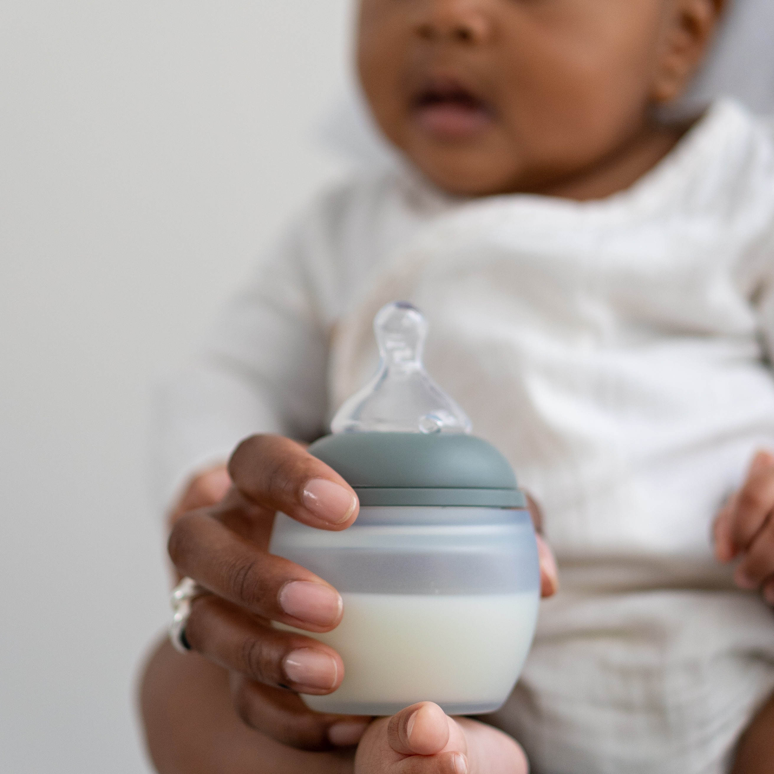 Elhee Miękka butelka antykolkowa 150ml Blue Gray