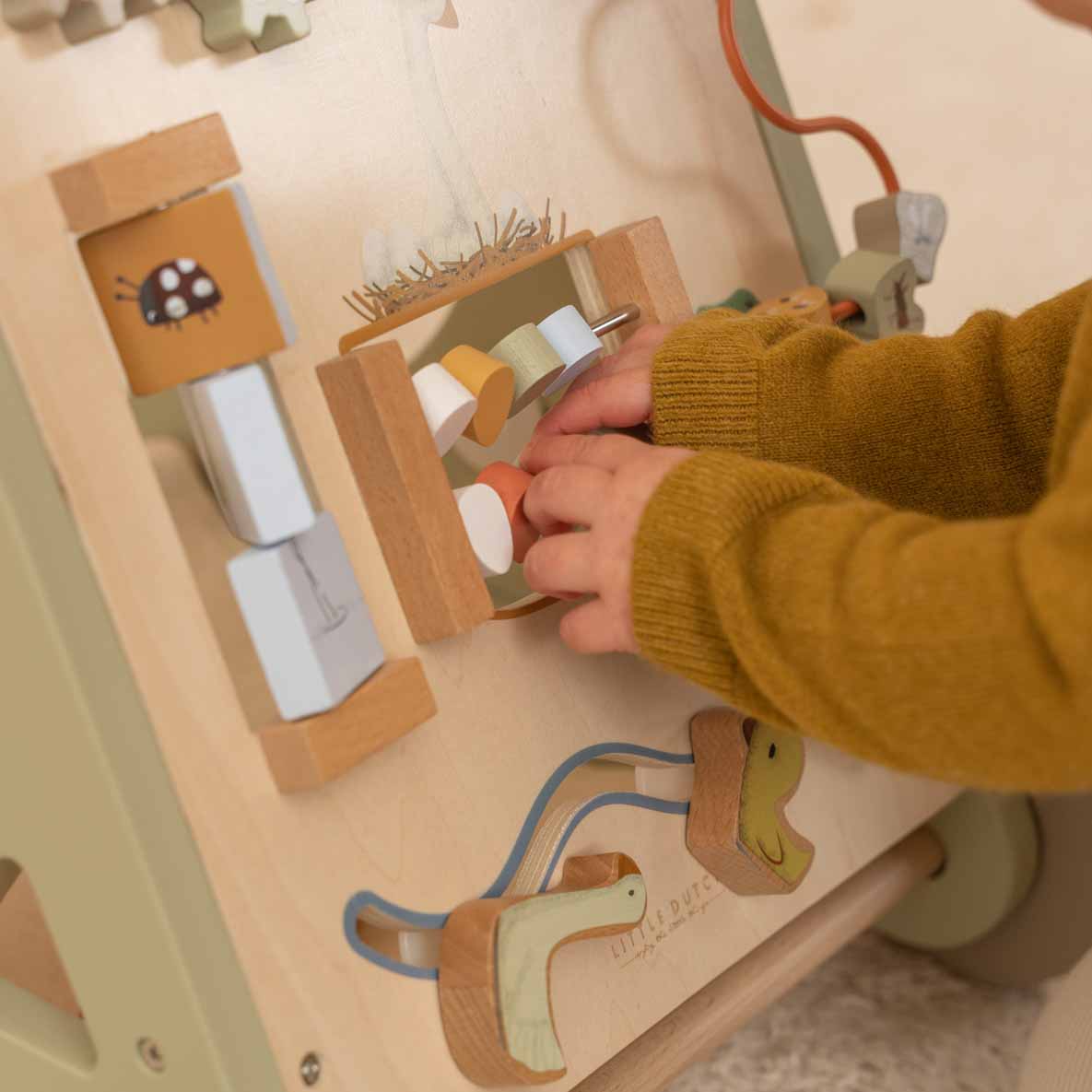 Little Dutch, Drewniany pchacz chodzik edukacyjny Little Goose